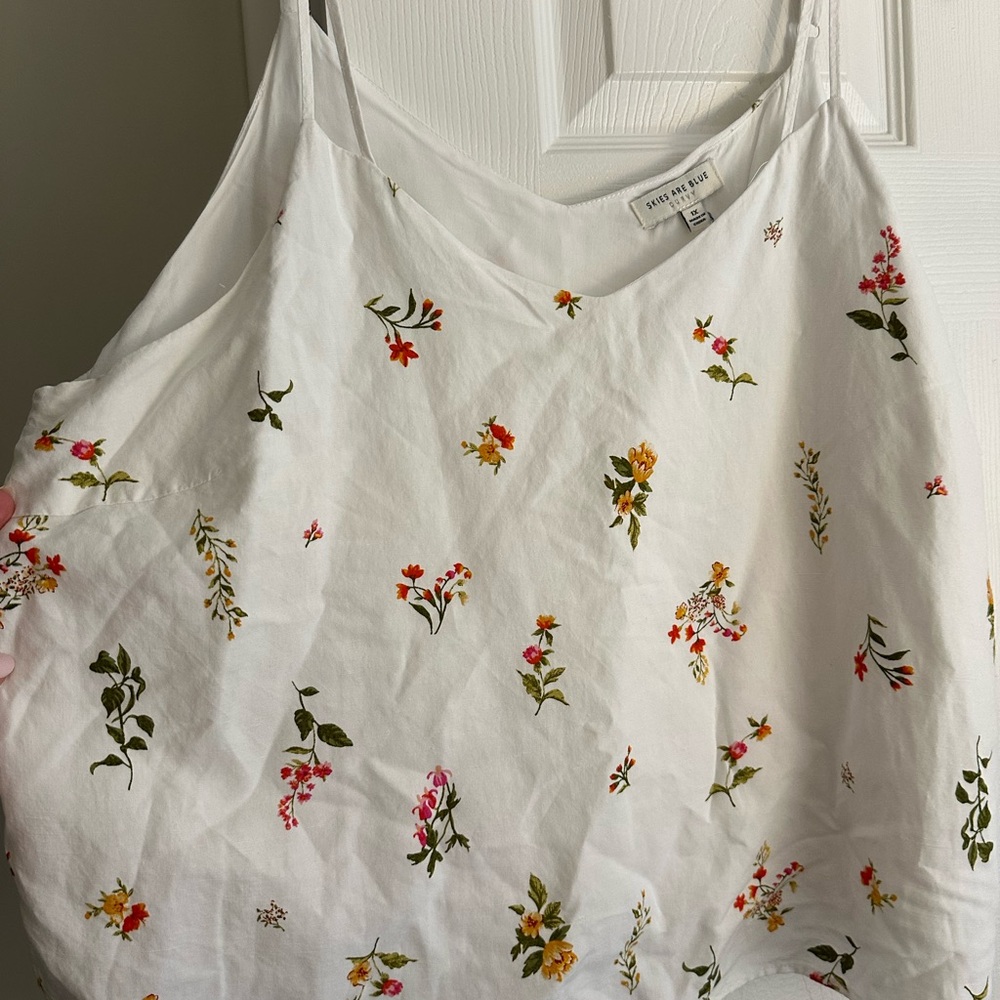 Skies are blue Curvy 1x White Spaghetti Strap Top